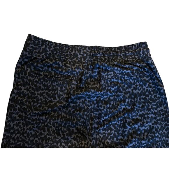 Athleta Blue Animal Printed Wide Leg Crop Pants, Size 12 ComfyStyle TravelPants - Picture 3 of 9